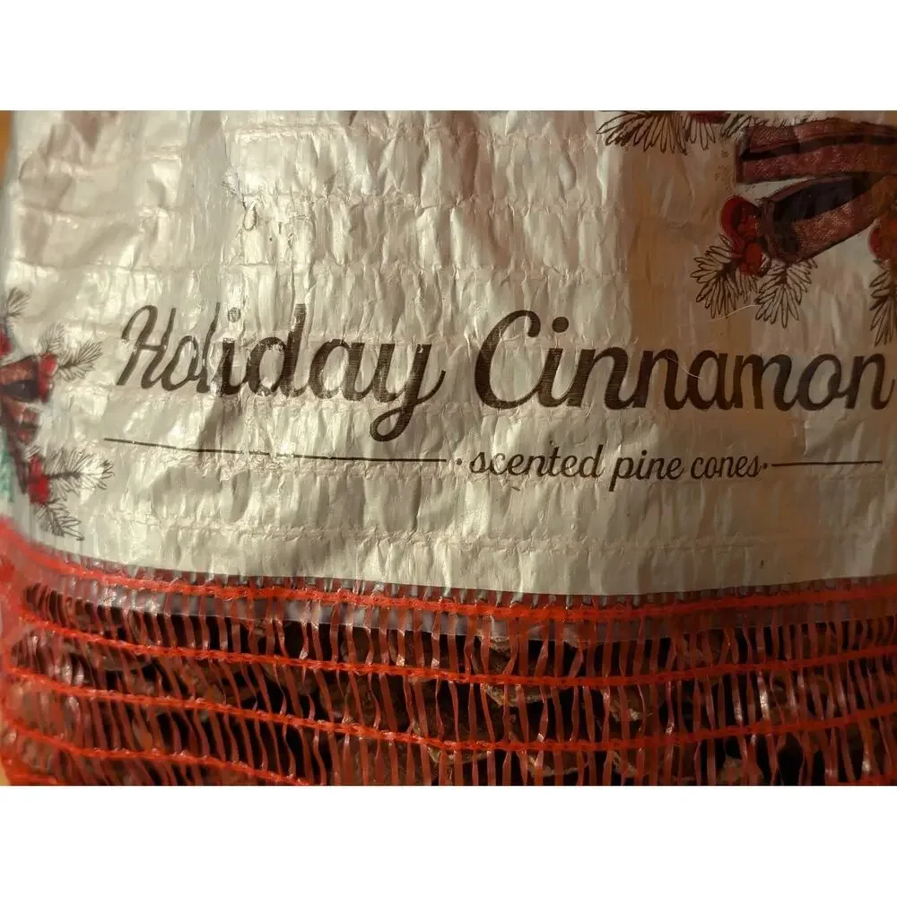 Sierra Cascade Forest Products Bag of Scented Cinnamon Pinecones